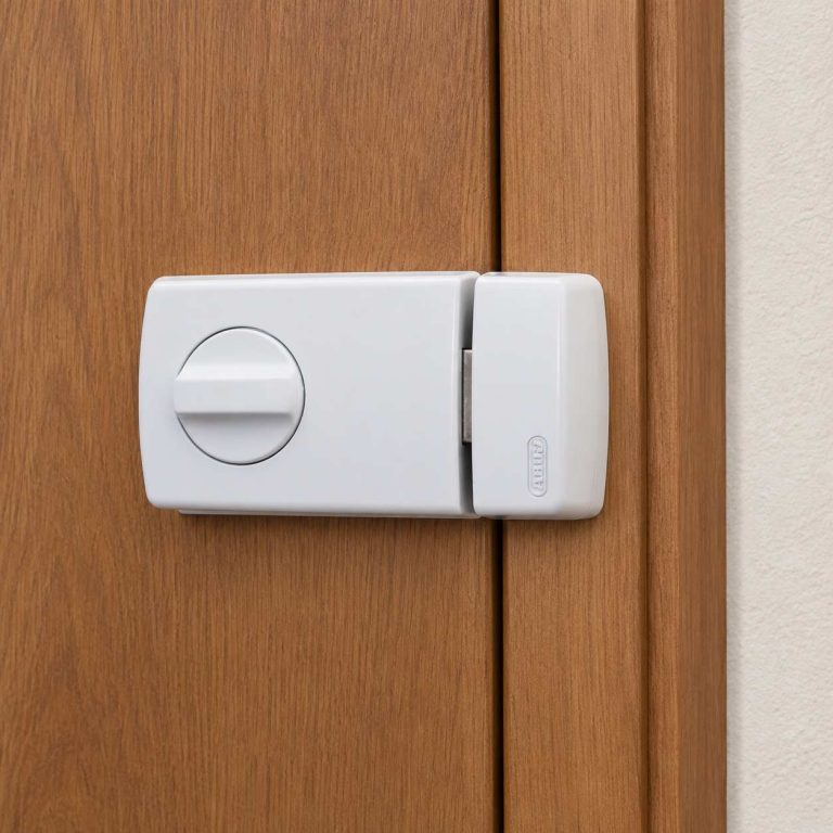 Dans quels cas faut-il ajouter un second verrou sur une porte ? Second verrou sur une porte d'entrée